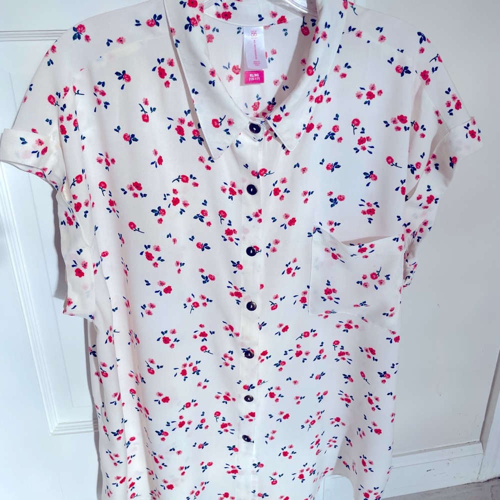 Cute cuffed cap sleeve button front blouse